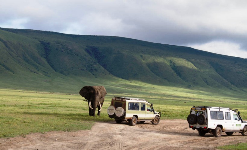 What are the major tourist attractions in Tanzania?